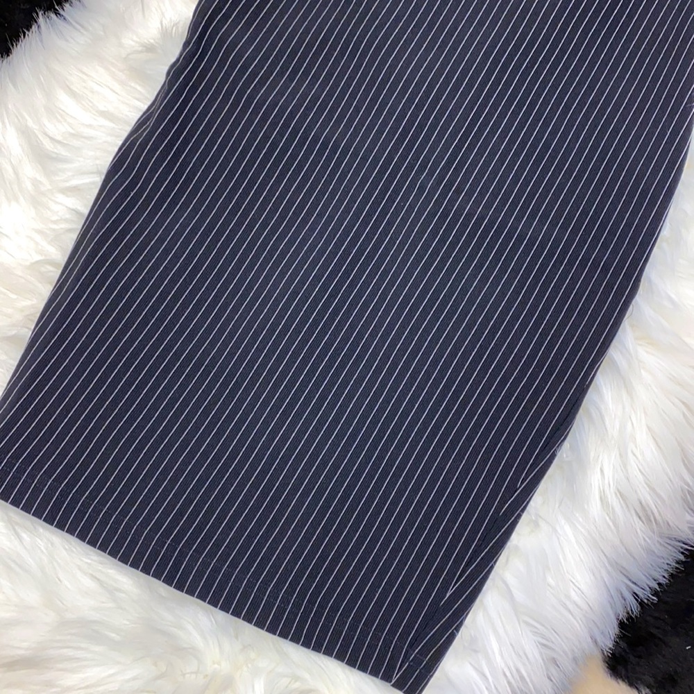 Skirt - Picture 3 of 4